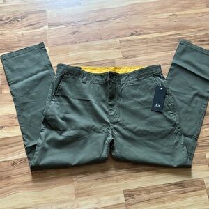 Oakley Dark Green Men's Chinos